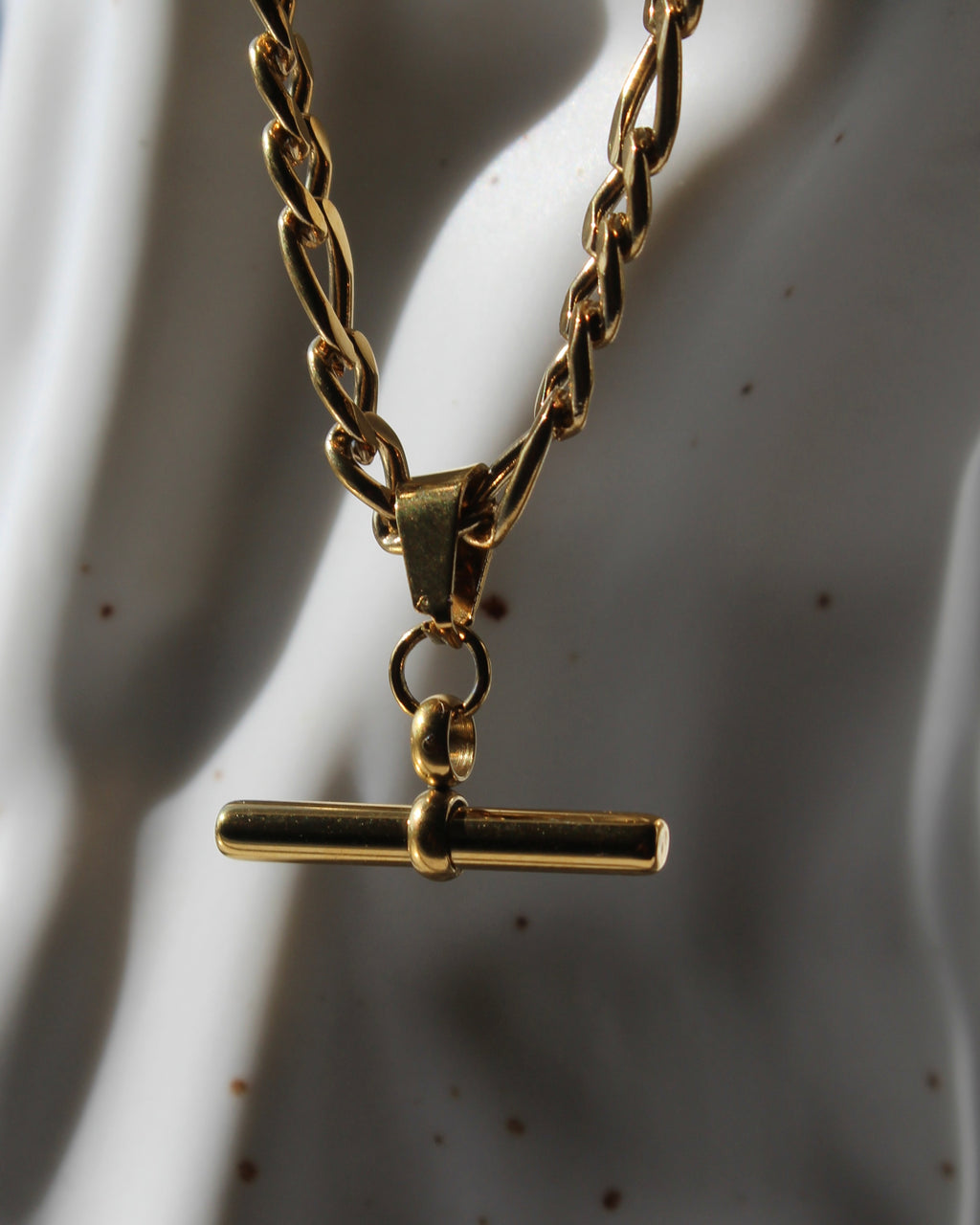 The Lizzie T-Bar Figaro Chain Necklace.