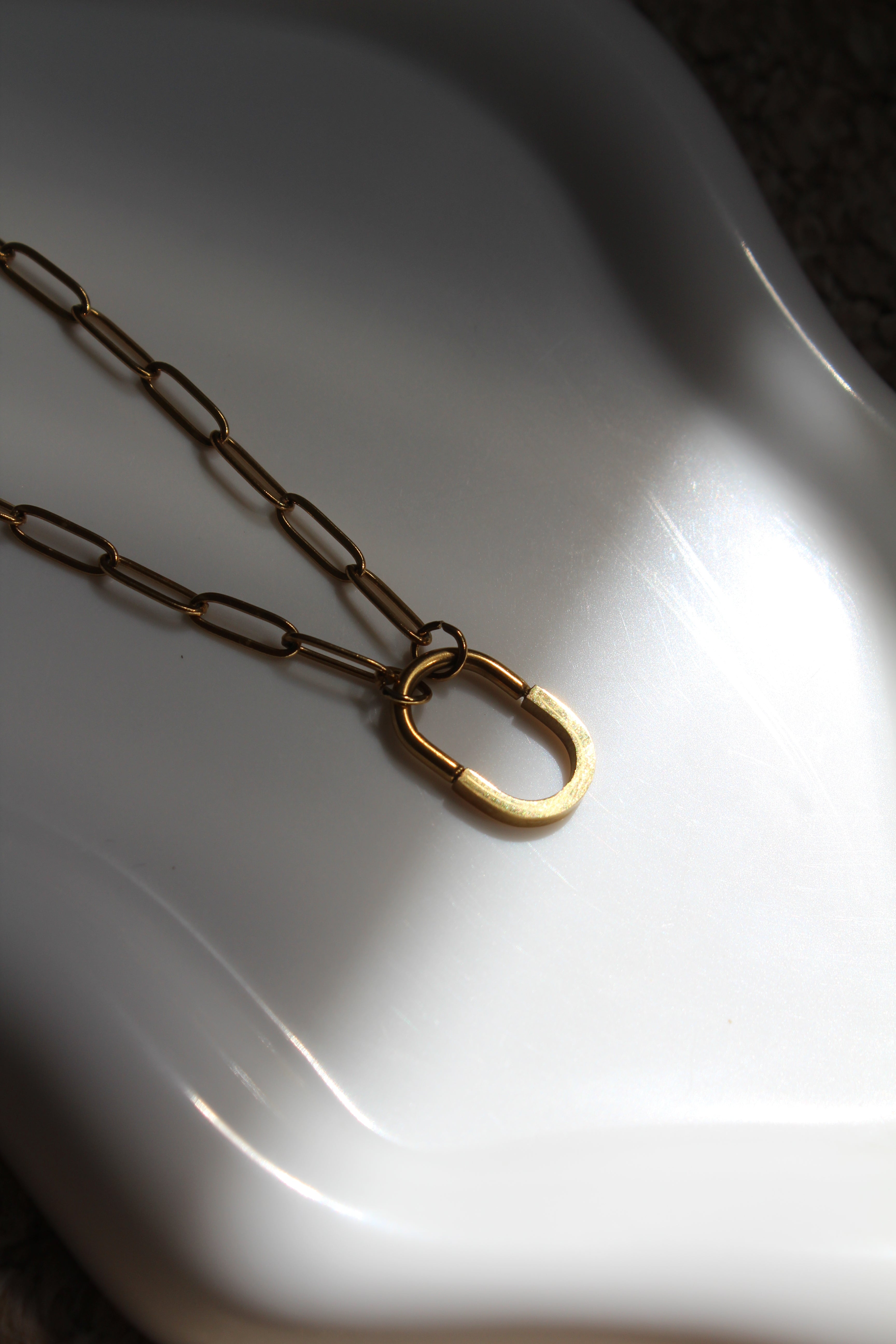 The Victoria Oval Pendant 18K Gold Necklace.