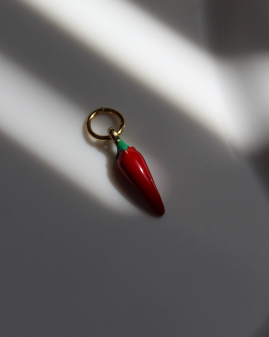 Spicy Chilli Charm 01.