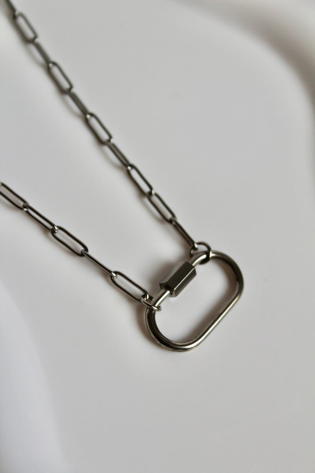 The Tarik 18K Silver Carabiner Paperclip Chain Necklace.